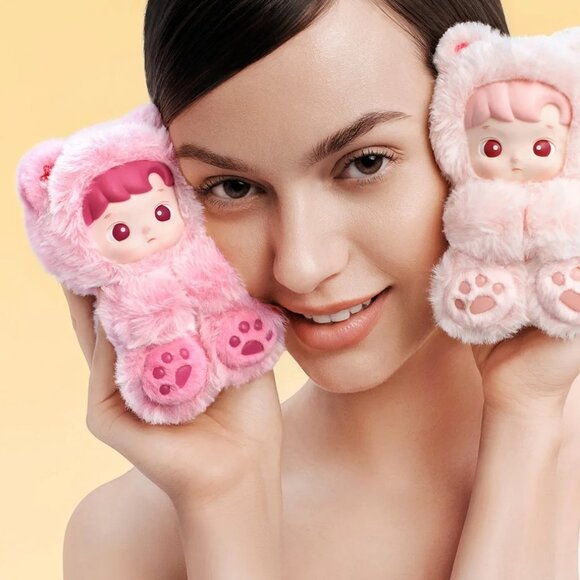 Pop Mart Haci Pupu Gummy Bear Pendant NIB - BLIND BOX - Picture 5 of 7